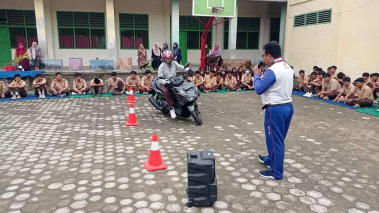Edukasi Safety Riding PT Sinar Sentosa Primatama (Dok Istimewa)