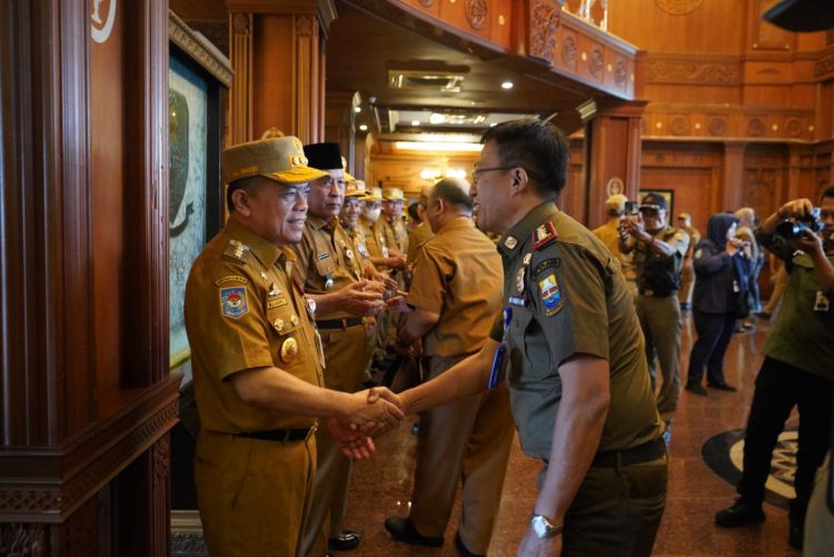 Halal Bihalal dengan Ratusan Pegawai Pemprov Jambi, Selasa (16/04/2024) (Foto: Novriansah - Kominfo)