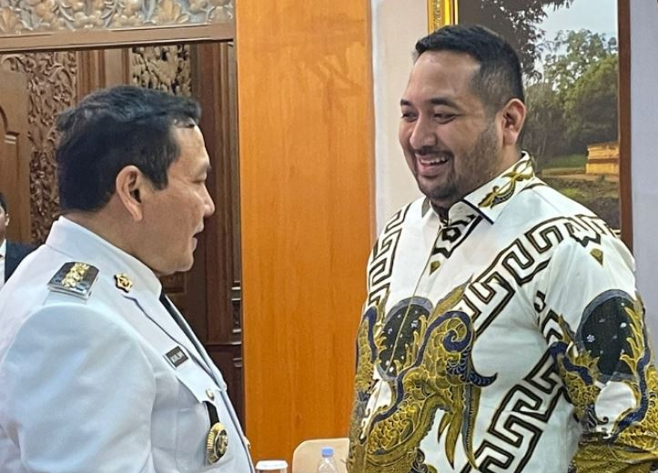 Wakil Ketua DPRD Provinsi Jambi, Pinto Jayanegara bersama Dr. Ir. Bachril Bakri (Dok. Hadian- Humas)