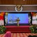 Gubernur Al Haris saat menghadiri peringatan hari Kartini ke-146 tingkat Provinsi Jambi di auditorium Rumah Dinas Gubernur Jambi, Selasa (21/05/2024). (Dok. Riki)