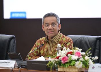 Wakil Menteri Keuangan Suahasil Nazara memberikan penjelasan dalam Konferensi Pers APBN Kita di Jakarta, Jumat (23/5/2025). (Dok. kemenkeu.go.id)