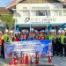 Para pegawai dan mitra kerja Pelindo Regional 2 Jambi berfoto bersama usai mengikuti simulasi tanggap darurat kebakaran dan penggunaan APAR, Senin (26/5/2025). (Dok,. Stepanus)