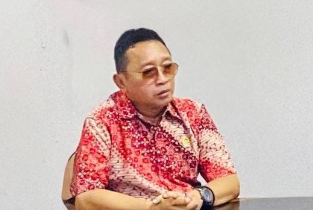 Anggota DPRD Muaro Jambi, Sartono, saat ditemui diruang kerjanya, Rabu (28/05/2025). (Dok. Daus - JT)