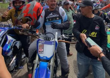 Bupati Monadi saat Buka Adventure "Jelajah Negeri Lempow" di Gunung Raya Kerinci  Minggu, 11 Mei 2025 (Dok Diko - JT)