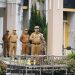 Gubernur Jambi Al Haris memimpin upacara kedisiplinan dan menyerahkan SK kepada 625 Pegawai Tidak Tetap (PTT) di lingkungan Dinas PUPR Provinsi Jambi, Senin (19/05/2025). (Foto: Dok. Erit - Komnfo)