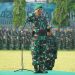Komandan Korem 042/Gapu Brigjen TNI Heri Purwanto, S.E., M.Sc. bertindak sebagai inspektur upacara dalam peringatan Hari Kebangkitan Nasional ke-117 di Lapangan Makorem 042/Gapu, Jambi, Selasa (20/5/2025). (Foto: Penrem 042/Gapu)