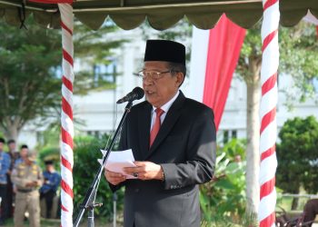 Wagub  Abdullah Sani menjadi Inspektur pada upacara Peringatan Hari Kebangkitan Nasional ke-117, di Lapangan Kantor Gubernur Jambi, Selasa (20/05/2025).  (Dok,. Erit Kominfo)