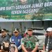 Danrem 042/Gapu Brigjen TNI Heri Purwanto, S.E., M.Sc. didampingi Wakil Gubernur Jambi, Wali Kota Jambi, dan unsur Forkopimda lainnya saat memberikan keterangan pers usai memimpin Karya Bakti Gerakan Jumat Bersih di Pasar Talang Banjar, Kota Jambi, Jumat (23/5/2025). (Dok.Penerm 042/Gapu)