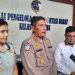 Dirlantas Polda Jambi Kombes Pol Adi Benny Cahyono bersama Waka DPRD dan Kepala Jasa Raharja Jambi memberikan keterangan kepada media terkait penindakan kendaraan ODOL, Selasa (24/6/2025). (Dok. Nahar)