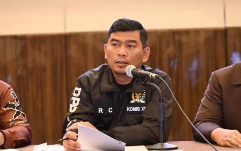 Anggota Komisi XII DPR RI, Rocky Candra (Dok. Akun Insyagram @rocky_candra12)