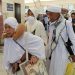 Sejumlah jamaah haji Indonesia antre di area keberangkatan Bandara King Abdulaziz, Jeddah, sebelum kembali ke Tanah Air pada fase pemulangan gelombang pertama, Kamis (26/6/2025).