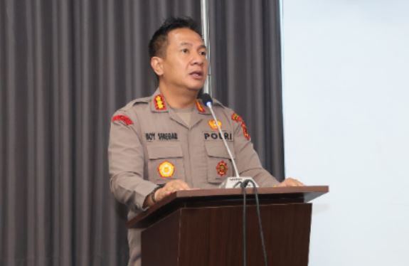 Kapolresta Jambi Kombes Pol. Boy Sutan Binanga Siregar menyampaikan sambutan saat kunjungan kerja dan audiensi di UIN STS Jambi, Rabu (11/6/2025). (Dok Daus)