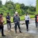Wakil Ketua DPRD Provinsi Jambi, H. Ivan Wirata, meninjau aktivitas Jembatan Timbang Muara Tembesi didampingi pihak BPTD, Jumat (15/3/2025) (Dok. Nahar)