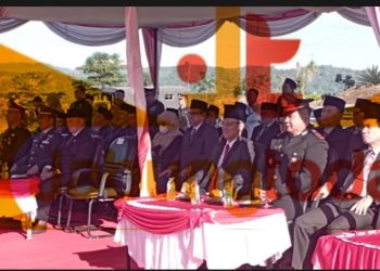 Wakil Bupati Kerinci, Murison, bersama jajaran Forkopimda dan tamu undangan mengikuti upacara peringatan Hari Kesaktian Pancasila di Lapangan Kantor Bupati Kerinci, Bukit Tengah, Siulak, Senin (2/6/2025). (Foto: Dok. Humas Pemkab Kerinci)