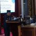 Wakil Gubernur Jambi Drs. H. Abdullah Sani, M.Pd.I menyampaikan penjelasan Gubernur Jambi terhadap dua Ranperda strategis dalam Rapat Paripurna DPRD Provinsi Jambi di Gedung DPRD, Senin (2/6/2025). (Dok. Etit - Kominfo)