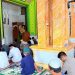 Bidpropam Polda Jambi melaksanakan kegiatan Sholat Jumat Keliling dan Bakti Religi di Masjid Darul Hikmah, Talang Bakung, Kota Jambi, Jumat (20/6/2025)(Foto: Nahar)