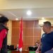 Terdakwa kasus narkotika, Diding alias Diding bin Tember (berbaju merah-hitam), hadir dalam sidang lanjutan di Pengadilan Negeri Jambi, Kamis (24/7/2025). (Dok. Stepanus)