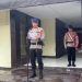 Komandan Batalyon B Pelopor Satuan Brimob Polda Jambi, AKBP Wan Agus Hendrawijaya, memberikan arahan dalam Apel Kesatuan di Kompi 3 Batalyon B Pelopor Brimob Jambi, Kota Sungai Penuh, Senin (28/7/2025). (Humas)