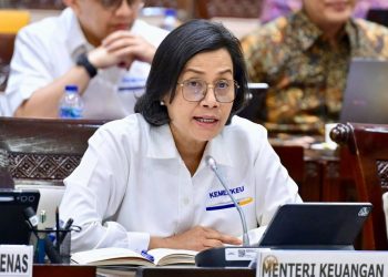 Menteri Keuangan Sri Mulyani Indrawati menyampaikan pandangan dalam Rapat Kerja Komisi XI DPR RI di Gedung Nusantara I, Jakarta, Senin (7/7/2025), (Dok. Kemenkeu)