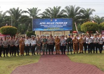 Apel Gelar Pasukan Operasi Patuh Singinjai 2025 di Mapolres Sarolangun, Senin (14/7/2025). (Dok. Humas)