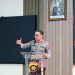 Kapolda Jambi Irjen Pol. Krisno H. Siregar saat memberikan sambutan dalam pembukaan Rakernis Gabungan Fungsi TIK dan Bidkum Polda Jambi Tahun Anggaran 2025 di Aula Gedung Siginjai, Selasa (29/7/2025). (Dok. Humas)