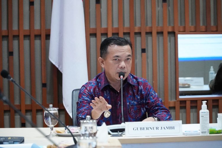 Gubernur Jambi Al Haris menyampaikan komitmen peningkatan mutu pendidikan dalam audiensi bersama Mendikdasmen RI di Jakarta, Kamis (3/7/2025). (Foto: Erit - Diskominfo Provinsi Jambi.)