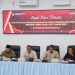 Ketua dan anggota KPU Provinsi Jambi memimpin Rapat Pleno Terbuka Rekapitulasi Pemutakhiran Data Pemilih Berkelanjutan (PDPB) Semester I Tahun 2025, di Aula KPU Provinsi Jambi, Jumat (4/7/2025). (Dok. Daus)