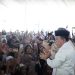 Gubernur Jambi Al Haris menyapa dan memotivasi ribuan anak yatim piatu saat peringatan 10 Muharram 1447 H yang digelar di halaman Kantor Gubernur Jambi, Minggu (6/7/2025). (Dok. Nahar)