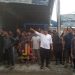Bupati Kerinci Monadi, S.Sos., M.Si., meninjau langsung lokasi kebakaran rumah warga di depan Pasar Senin, Kecamatan Siulak, Jumat (11/7/2025). (Dok. Yola)