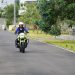 Seorang peserta mengikuti pelatihan Safety Riding yang digelar oleh PT Sinar Sentosa Primatama (Sinsen) di Jambi. Jumat (18/7/2025). (Dok. Yola)