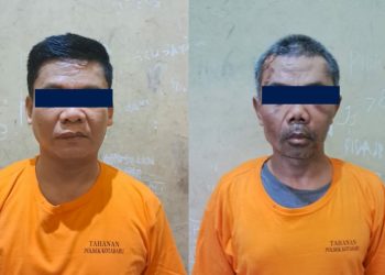 Kedua tersangka kasus pencurian sepeda motor yang diamankan Polsek Kota Baru, Jambi. Salah satu pelaku sempat diamuk warga sebelum diserahkan kepada pihak kepolisian. (Dok. Polsek Kota Baru)