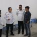 Gubernur Jambi Al Haris berdialog dengan tim pelaksana SPPG saat meninjau fasilitas Satuan Pelayanan Pemenuhan Gizi (SPPG) di Kecamatan Tanah Kampung, Kota Sungai Penuh, Rabu (23/7/2025). (Foto: Agus Supriyanto/Diskominfo Provinsi Jambi)