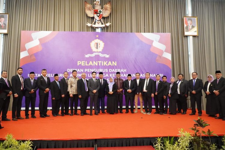 Pelantikan Dewan Pengurus Daerah (DPD) IKA Lemhanas Provinsi Jambi Periode 2025–2030 di Swiss-Belhotel Jambi, Jumat (25/7/2025). (Dok Sapra- Kominfo)