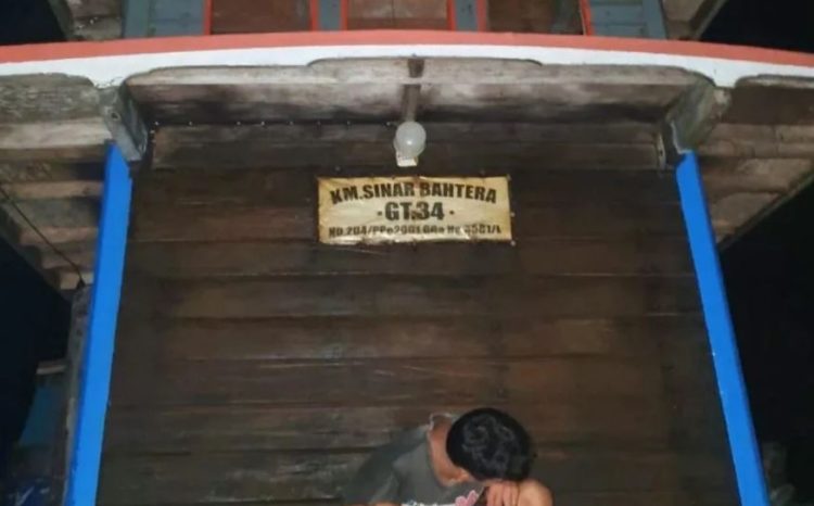KM Sinar Bahtera berbobot 34 GT yang diamankan Bakamla RI karena mengangkut bawang merah ilegal tanpa dokumen resmi. (Dok. Humas)