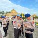Personel Ditpolairud Polda Jambi mengikuti pemeriksaan rutin oleh Provos terkait keterlibatan dalam praktik judi daring, di Mako Ditpolairud Polda Jambi, Senin (4/8/2025). (Dok. Nahar)