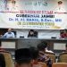 Gubernur Al Haris, (tengah) memimpin rapat koordinasi bersama Bupati Tebo Agus Rubiyanto (kiri) dan Wakil Bupati Tebo Mazlan Efendi (kanan) di Rumah Dinas Bupati Tebo, Selasa (5/8/2025) (dok.erit - kominfo)