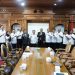 Gubernur Jambi Al Haris bersama jajaran direksi baru PT JII dan para pejabat Pemprov Jambi usai pelaksanaan RUPS di Kantor Gubernur Jambi, Rabu (6/8/2025). (Dok. Erit - kominfo)