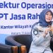 Plt Direktur Utama Jasa Raharja, Dewi Aryani Suzana, memberikan arahan pada kegiatan Pembinaan Operasional di Kantor Wilayah Kepulauan Riau, Batam, Senin (11/8/2025).(dok.humas JR Jambi)