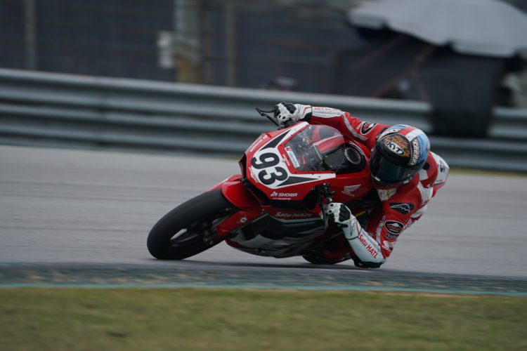 Fadillah Arbi Aditama saat beraksi di lintasan balap, jelang debut di GP Moto3 Austria 2025.(Dok.Sinsen)