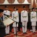 Gubernur Jambi Al Haris membacakan ikrar saat pengukuhan 54 anggota Paskibraka Provinsi Jambi Tahun 2025 di Rumah Dinas Gubernur (dok.Erit - kominfo)