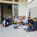 Petugas KPU Provinsi Jambi bersama tim Coktas melakukan pencocokan dan penelitian data pemilih langsung ke rumah warga sebagai bagian dari program Pemutakhiran Data Pemilih Berkelanjutan untuk Pemilu 2029, Rabu (6/8/2025). (Dok. Daus)