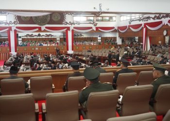 Danrem 042/Gapu Brigjen TNI Heri Purwanto bersama unsur Forkopimda Provinsi Jambi menghadiri Rapat Paripurna DPR RI ke-1 Tahun Sidang 2025–2026 di Gedung Nusantara, Jakarta, Jumat (15/8/2025),(Dok. Penrem 042/Gapu)