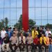 Kapolda Bengkulu Irjen Pol Mardiyono bersama jajaran dan perwakilan mahasiswa berfoto bersama usai kegiatan ramah tamah bertema “Komitmen Aspirasi Damai” di Gedung Tribrata Polda Bengkulu, Senin (9/9/2025). (Dok. Yola)
