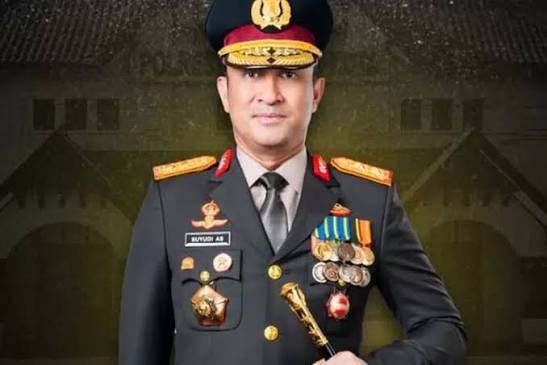 Komjen Pol. Suyudi Ario Seto, Kepala BNN yang kini disebut sebagai salah satu kandidat kuat pengganti Kapolri Jenderal Listyo Sigit Prabowo. (Dok. Surya)