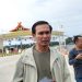 Junior Project Director Jalan Tol Tempino - IC Ness, Ahmadi memberikan keterangan kepada awak media terkait belum diberlakukannya tarif pada Tol Seksi 3 Tempino–Simpang Ness, Kamis (18/9/2025). (Dok. Daus)