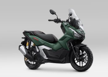 Tampilan New Honda ADV160 warna Matte Green dengan desain adventure look yang semakin tangguh. (Dok. Sinsnen)