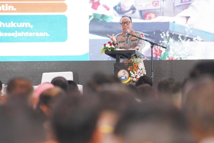 Komjen Dedi di Aula Pusdik Binmas Lemdiklat Polri, Semarang, Jawa Tengah (Jateng), Rabu (22/10/2025). (Dok. Humas)