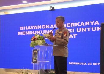 Kapolda Bengkulu Irjen Pol. Mardiyono, S.I.K., M.Si., menghadiri kegiatan Peringatan HKGB ke-73 Tahun 2025 yang diselenggarakan pada Kamis (23/10/2025) di Aula Awaloedin Djamin Polda Bengkulu. (Dok.yola)