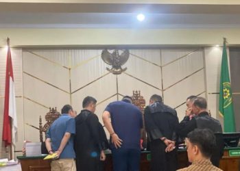 Suasana sidang lanjutan kasus dugaan korupsi fasilitas kredit antara PT PAL dan Bank BNI di Pengadilan Negeri Jambi, Rabu (15/10/2025). (Dok. Nahar)