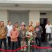 Gubernur Al Haris bersama para gubernur penghasil migas lainnya menghadiri Rapat Tim Gabungan Penanganan Sumur Minyak Masyarakat di Gedung Kementerian ESDM Jakarta Pusat, Kamis (9/10/2025). (Dok. Erit - Kominfo)